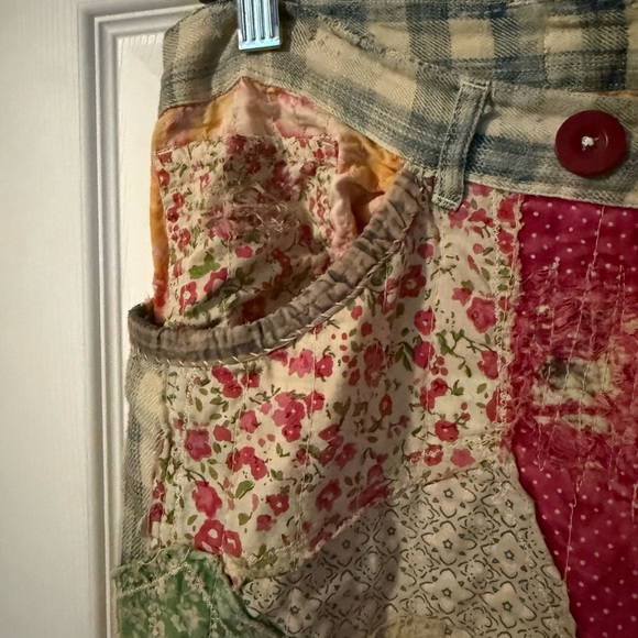 Magnolia Pearl Patchwork Pants - rabbits, elephants and bananas!  OSFM EUC. - Picture 9 of 13